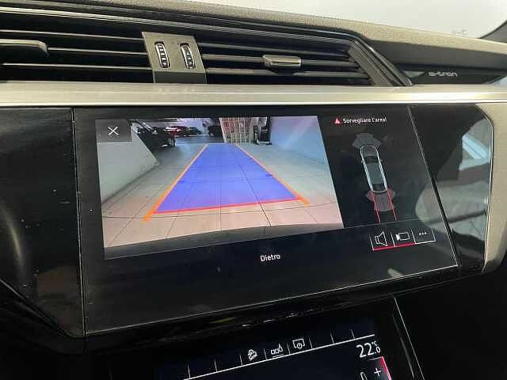 Audi e-tron Sportback usata a Ravenna (14)