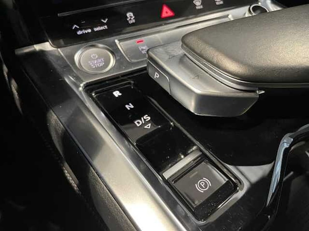 Audi e-tron Sportback usata a Ravenna (17)