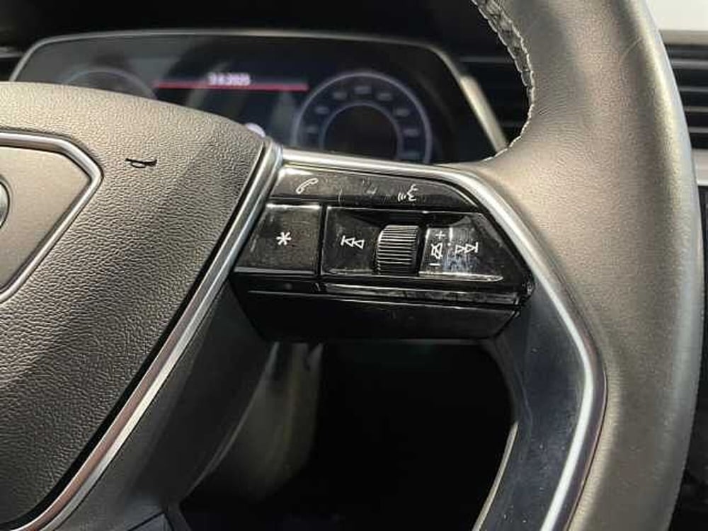 Audi e-tron Sportback usata a Ravenna (20)