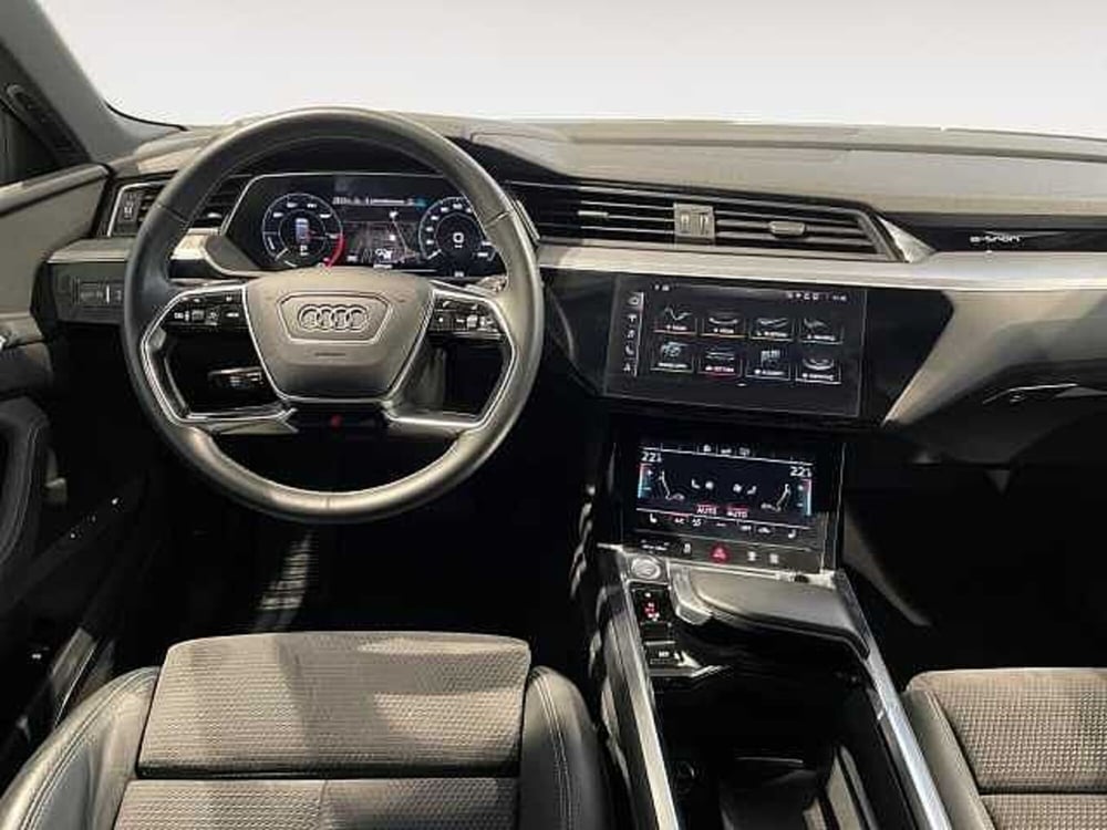 Audi e-tron Sportback usata a Ravenna (8)