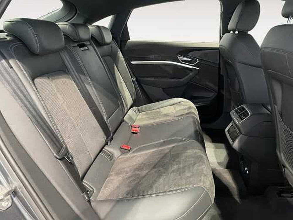 Audi e-tron Sportback usata a Ravenna (9)