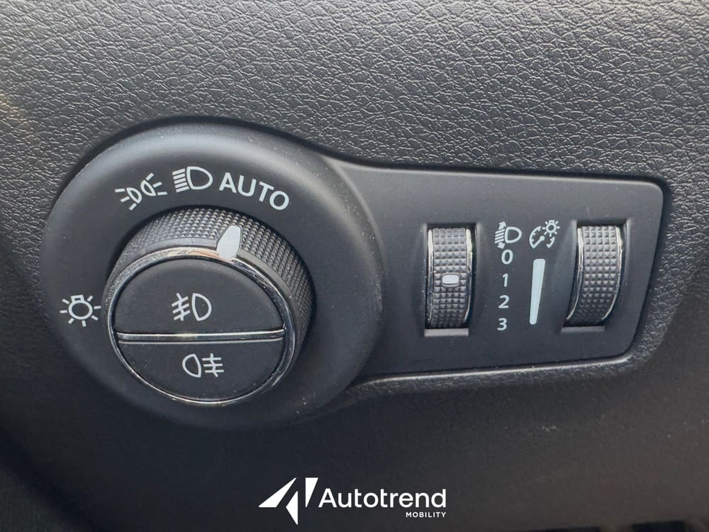 Jeep Compass usata a Bari (12)