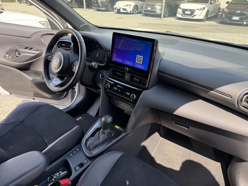 Toyota Yaris Cross usata a Como (6)