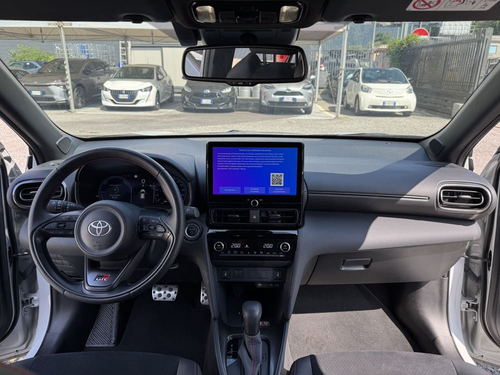 Toyota Yaris Cross usata a Como (8)
