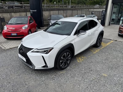 Lexus UX Hybrid 4WD Premium del 2020 usata a Como