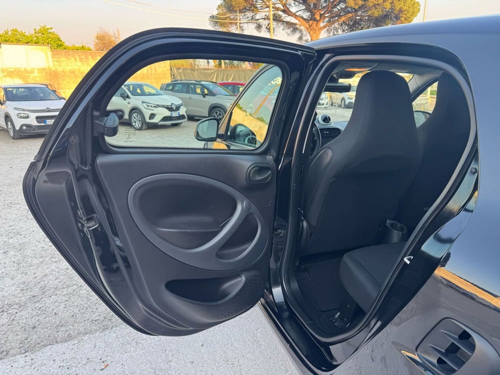 smart forfour usata a Salerno (20)
