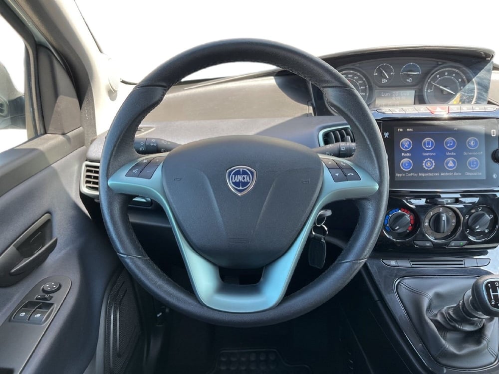 Lancia Ypsilon usata a Torino (12)