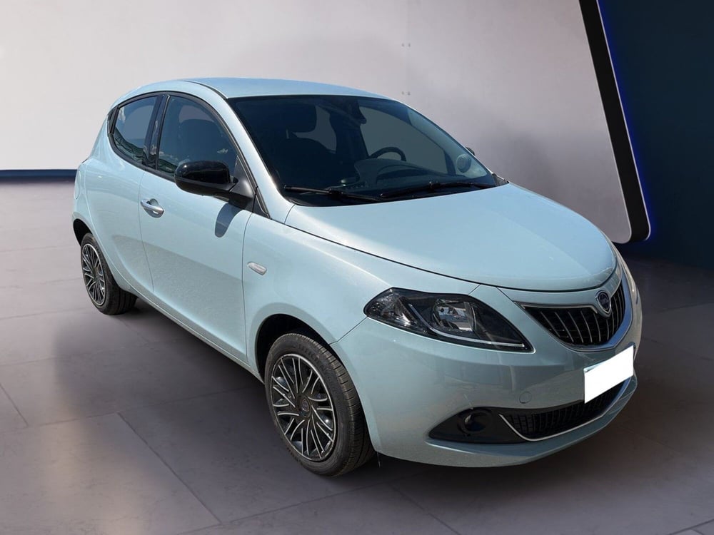 Lancia Ypsilon usata a Torino (3)