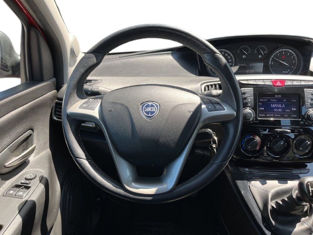 Lancia Ypsilon usata a Torino (11)