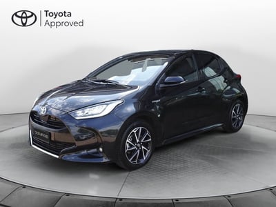 Toyota Yaris 1.5 Hybrid 5 porte Lounge del 2020 usata a Montebelluna