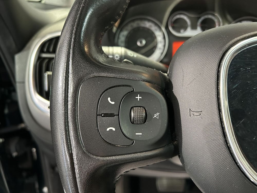 Fiat 500L usata a Milano (16)