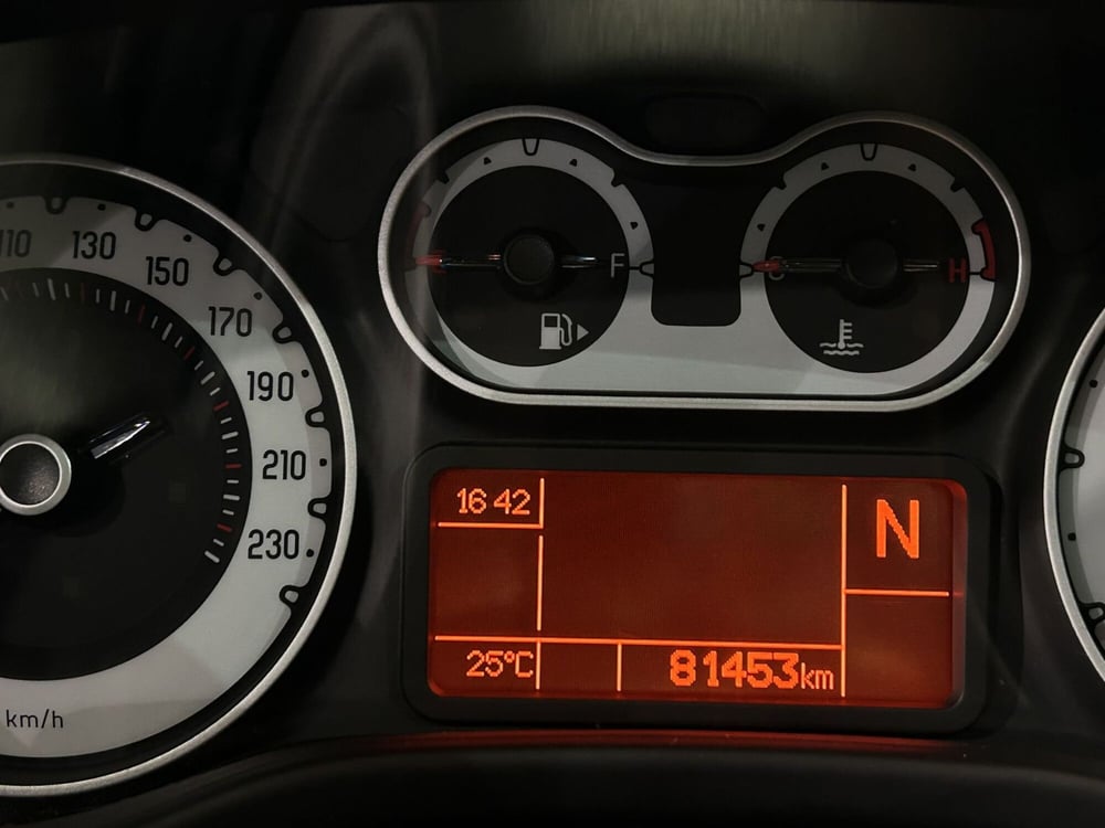 Fiat 500L usata a Milano (9)