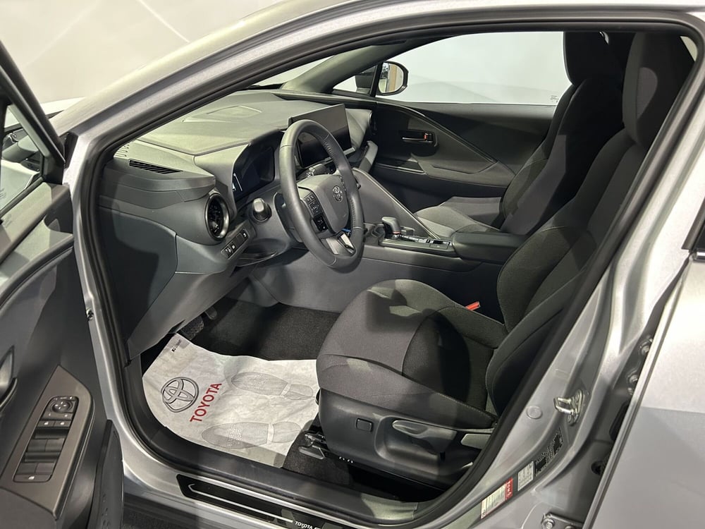 Toyota Toyota C-HR usata a Milano (12)