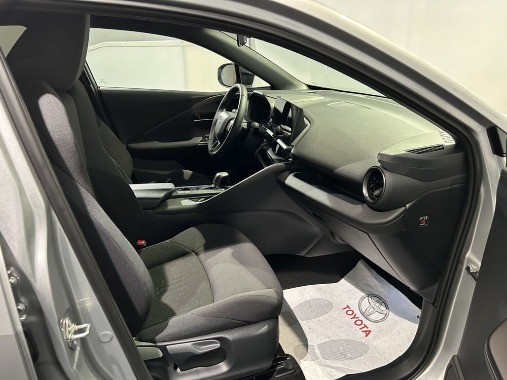 Toyota Toyota C-HR usata a Milano (13)