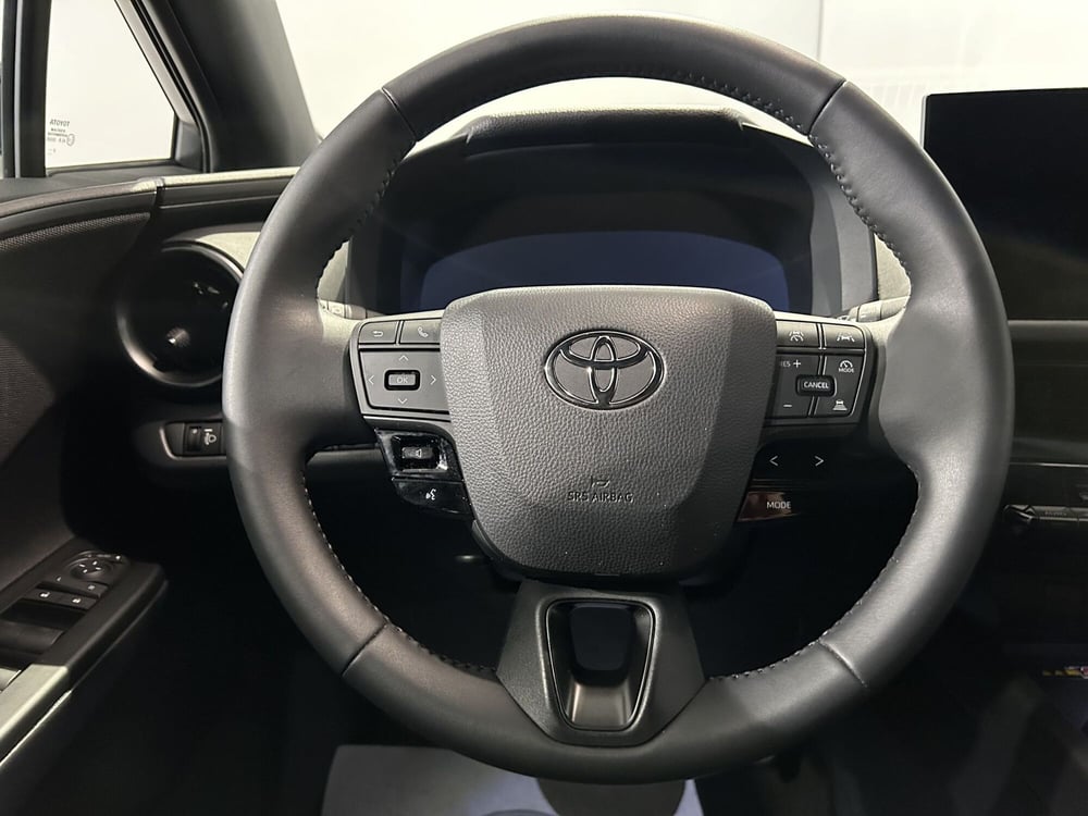 Toyota Toyota C-HR usata a Milano (9)