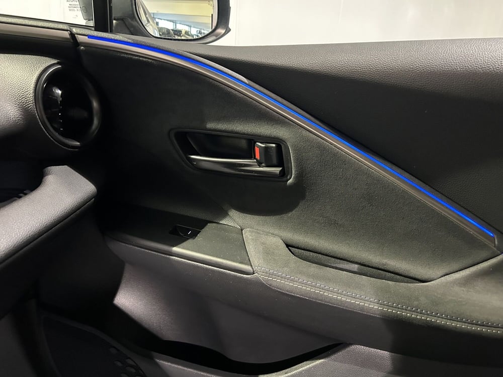 Toyota Toyota C-HR usata a Milano (19)
