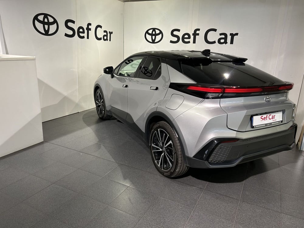 Toyota Toyota C-HR usata a Milano (5)