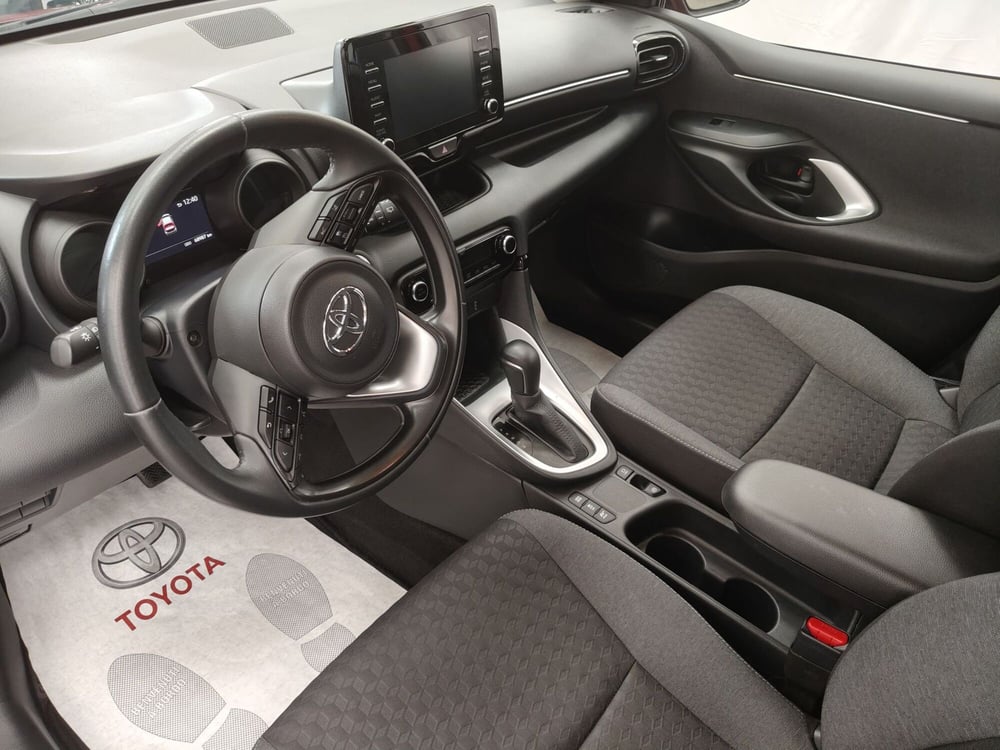 Toyota Yaris usata a Roma (12)