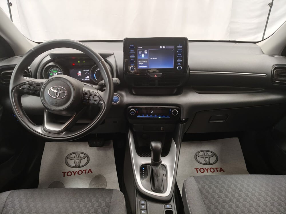 Toyota Yaris usata a Roma (9)