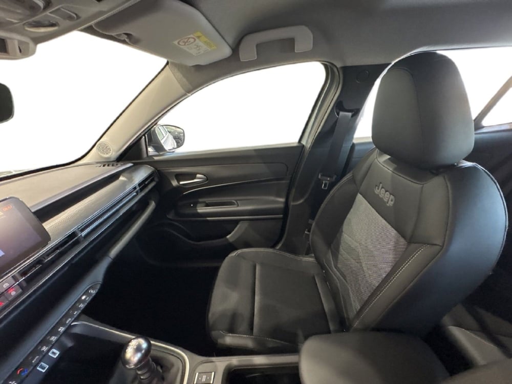 Jeep Avenger nuova a Agrigento (17)