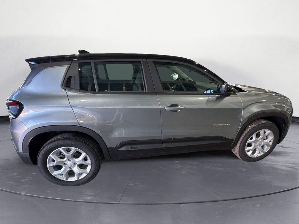 Jeep Avenger nuova a Agrigento (7)