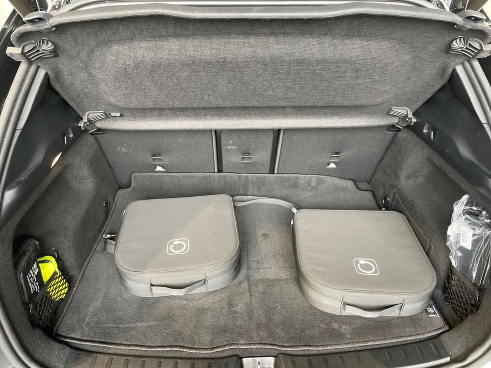 Mercedes-Benz EQA usata a Bergamo (17)
