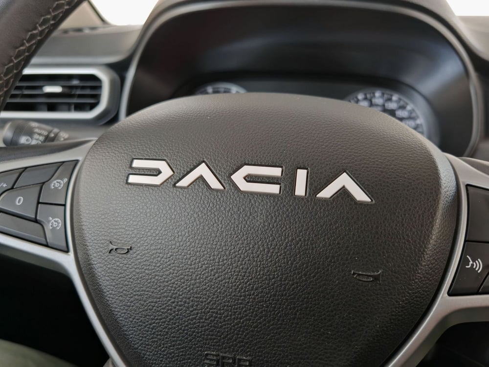 Dacia Duster usata a Palermo (15)