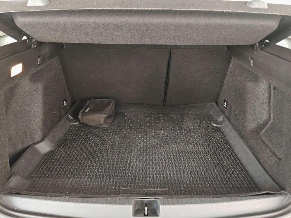 Dacia Duster usata a Palermo (17)