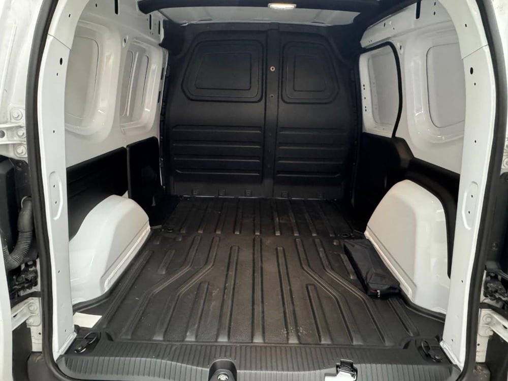 Nissan Townstar usata a Como (16)