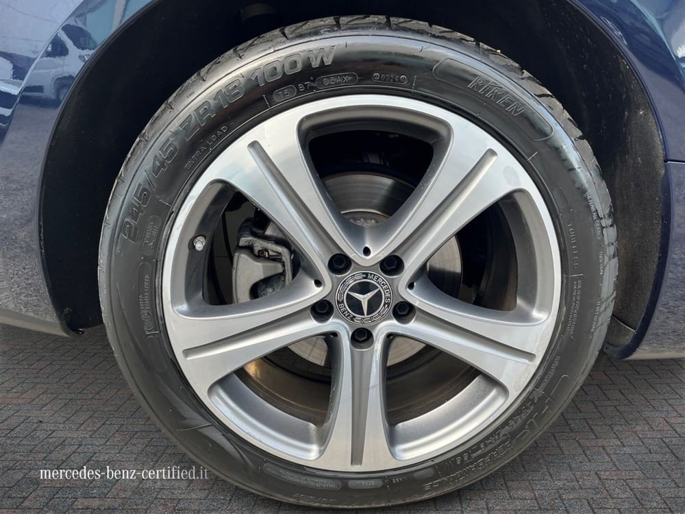 Mercedes-Benz Classe E Coupé usata a Bari (17)