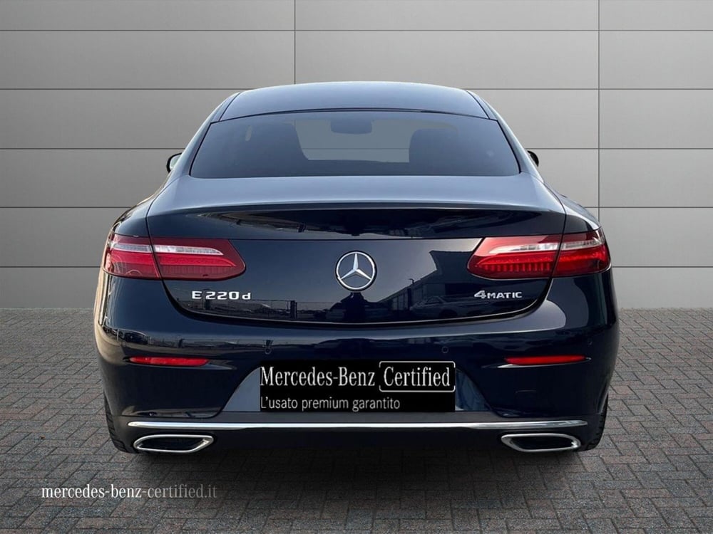 Mercedes-Benz Classe E Coupé usata a Bari (4)