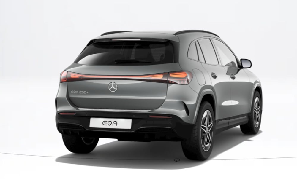 Mercedes-Benz EQA nuova a Bolzano (3)