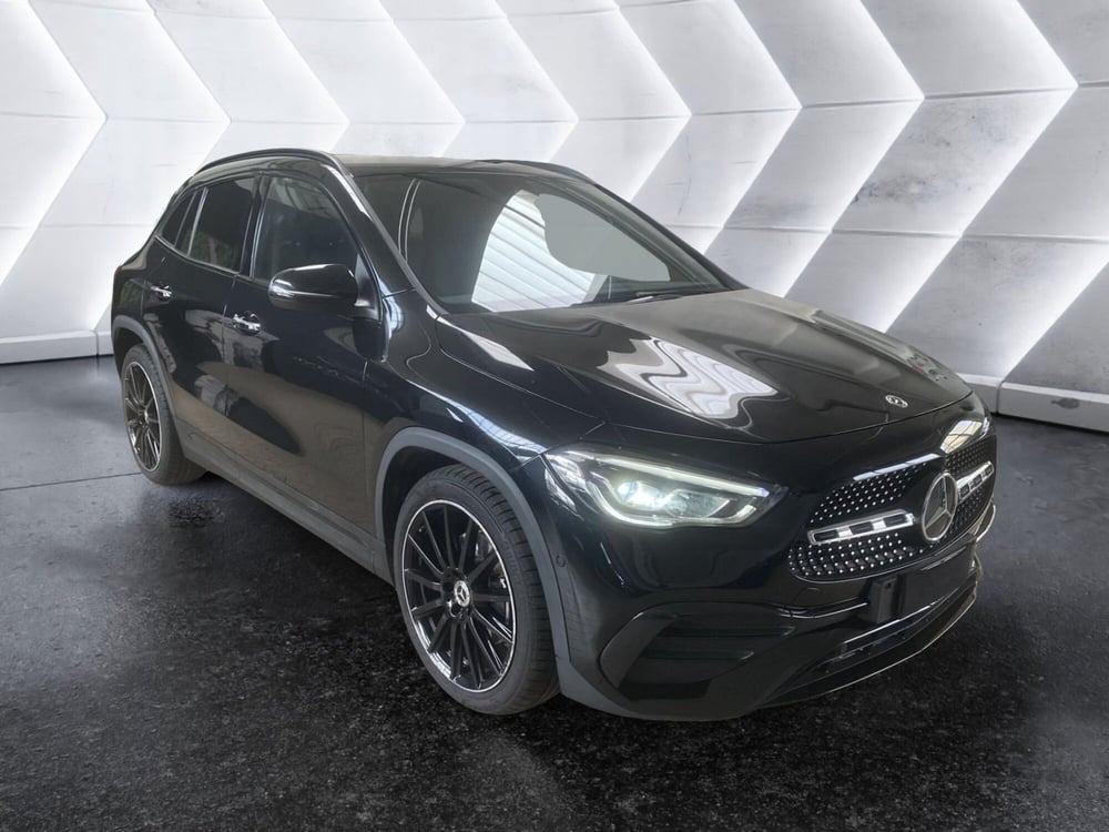 Mercedes-Benz GLA SUV usata a Napoli (3)