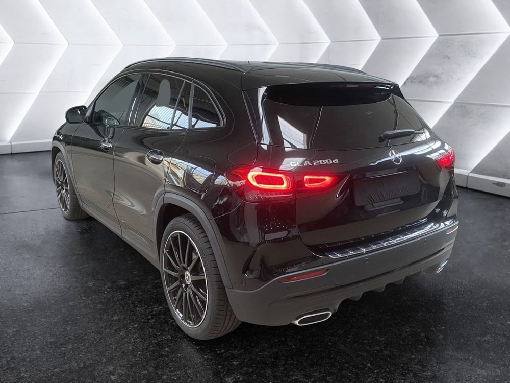 Mercedes-Benz GLA SUV usata a Napoli (7)