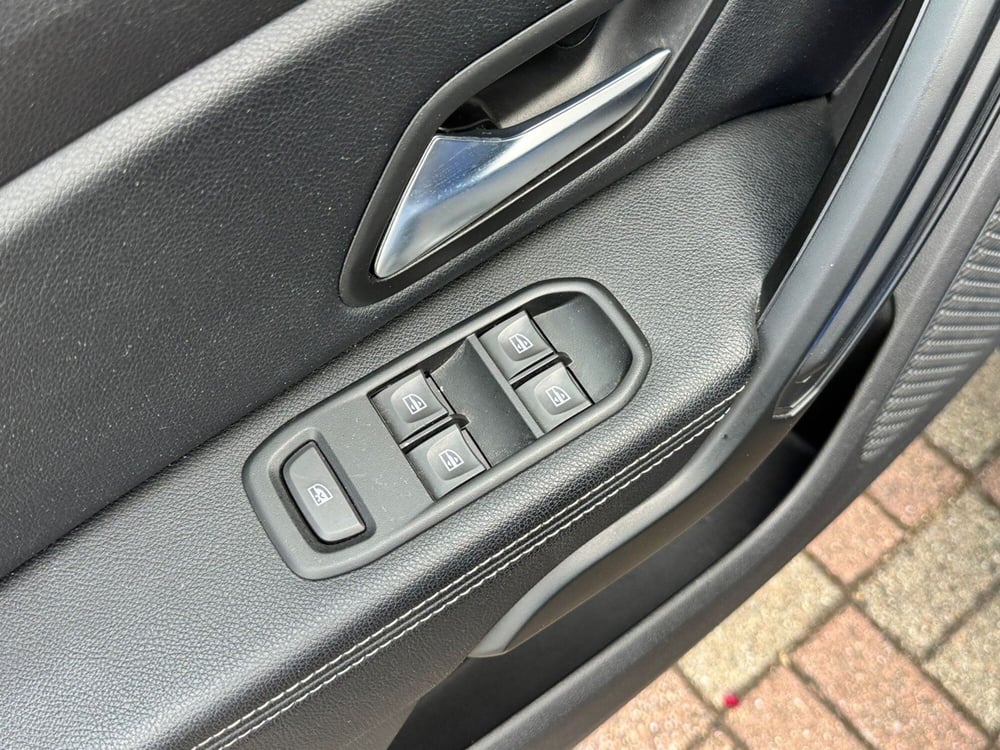 Dacia Duster usata a Pavia (10)