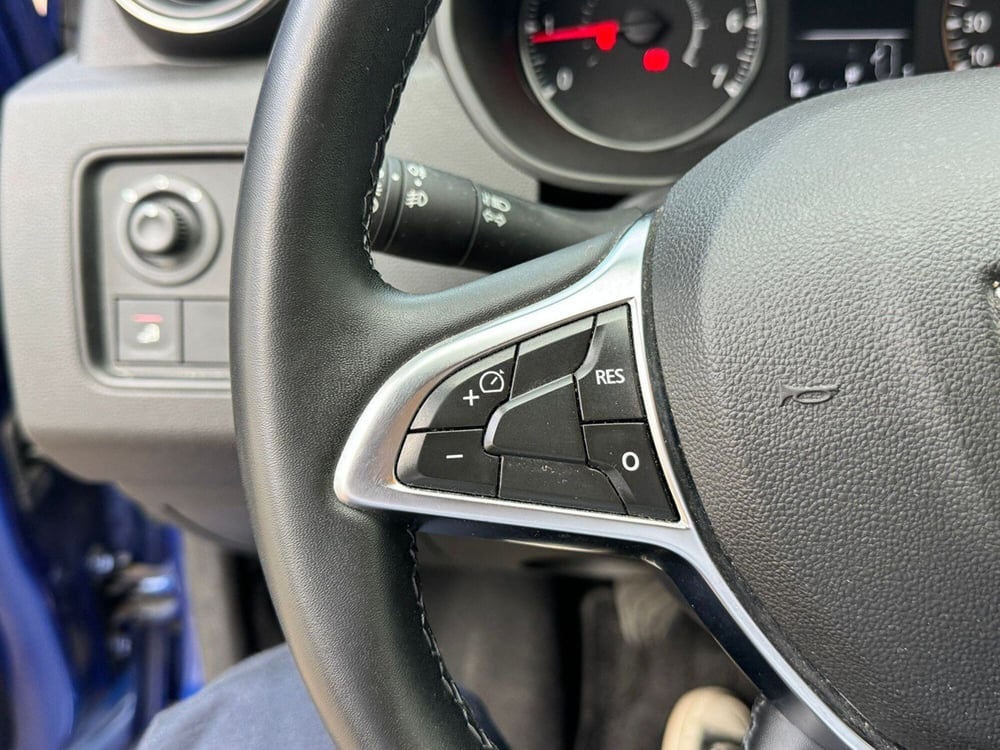 Dacia Duster usata a Pavia (9)