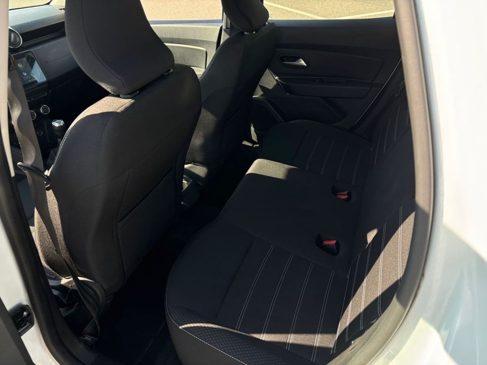 Dacia Duster usata a Pavia (7)