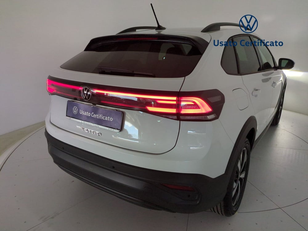 Volkswagen Taigo nuova a Avellino (11)