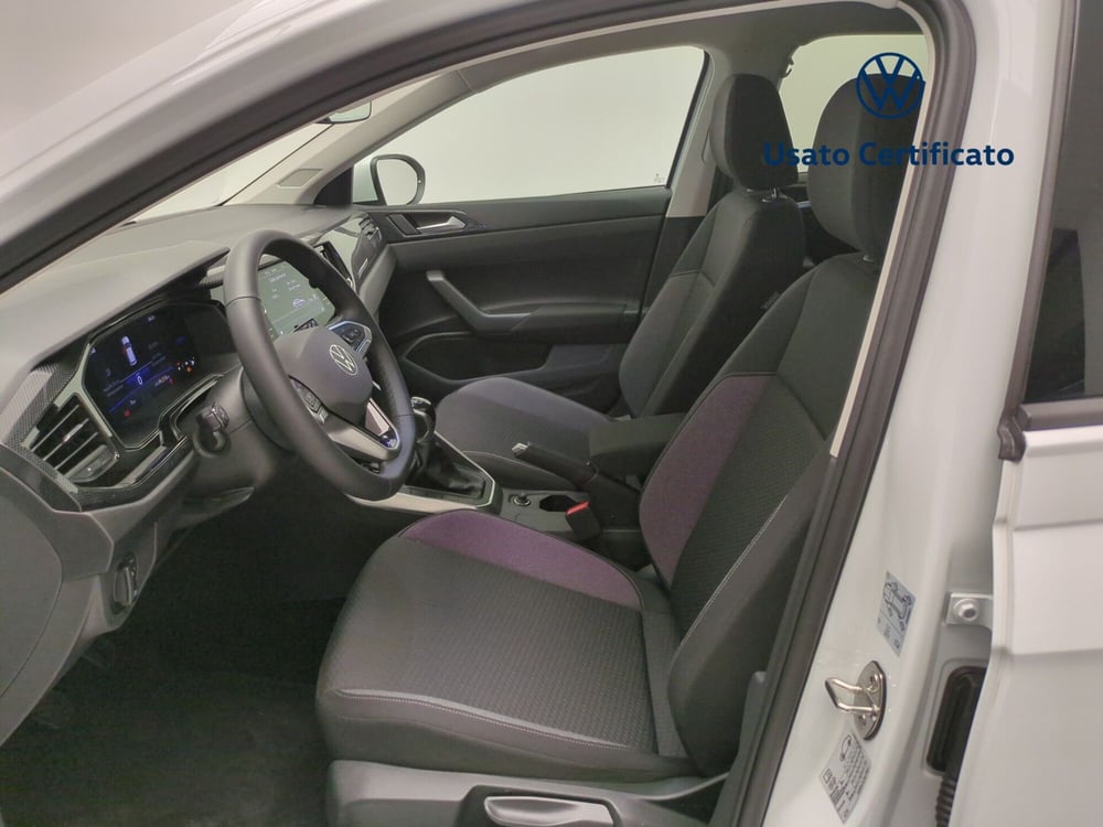 Volkswagen Taigo nuova a Avellino (17)