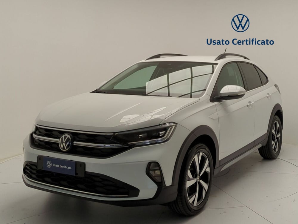 Volkswagen Taigo nuova a Avellino (3)