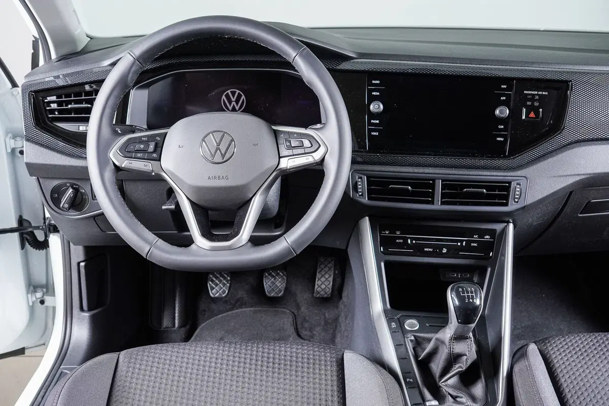 Volkswagen Taigo usata a Perugia (16)