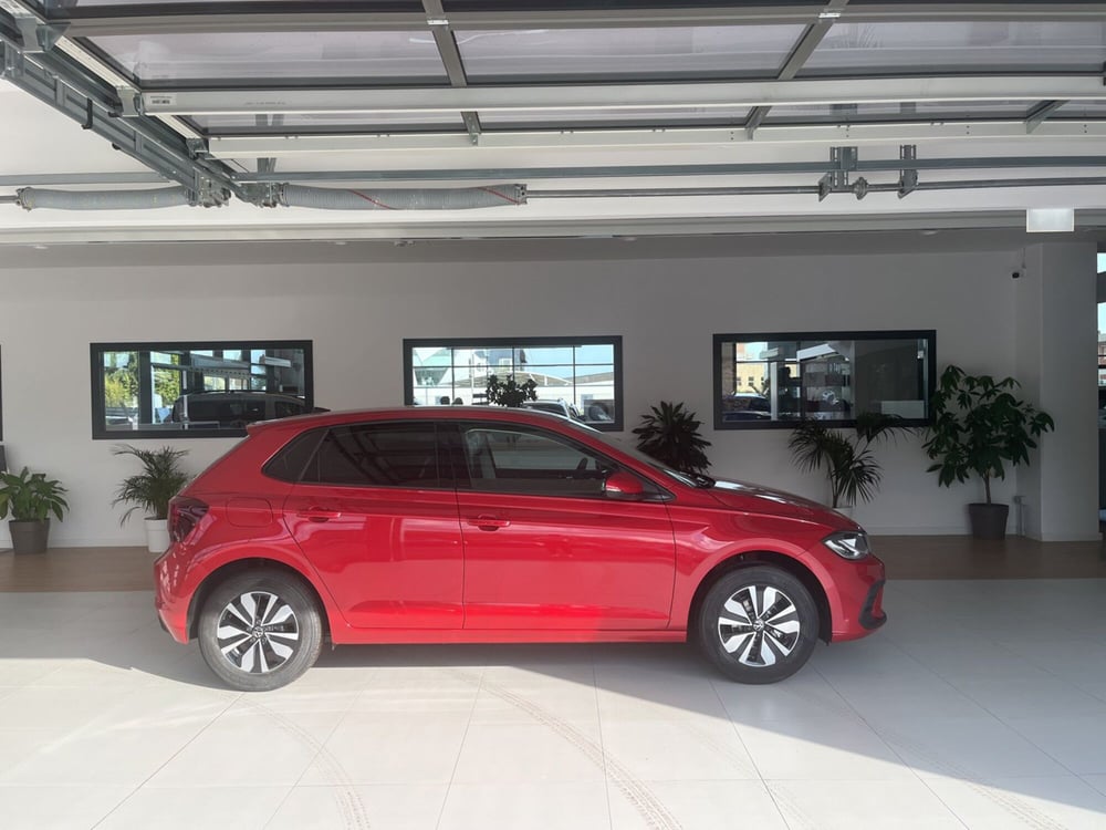 Volkswagen Polo nuova a Salerno (5)