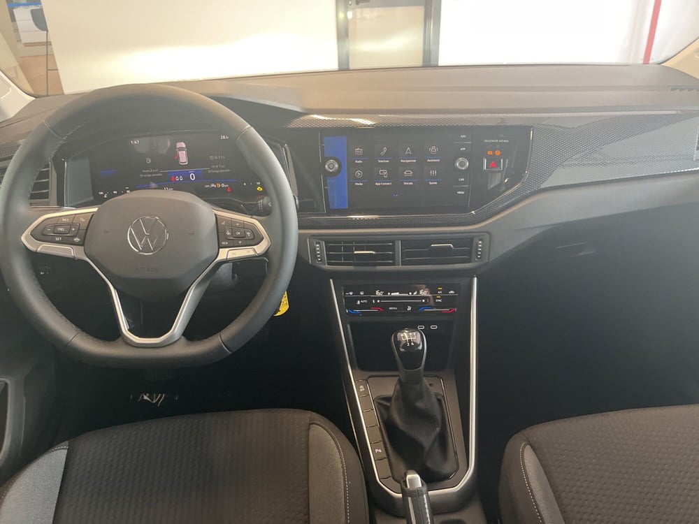 Volkswagen Polo nuova a Salerno (9)