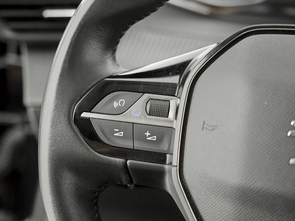Peugeot 208 usata a Prato (9)