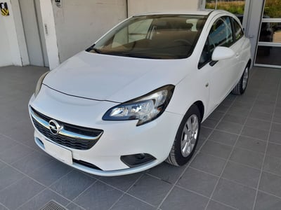 Opel Corsa Coup&eacute; 1.2 Advance del 2017 usata a Asti