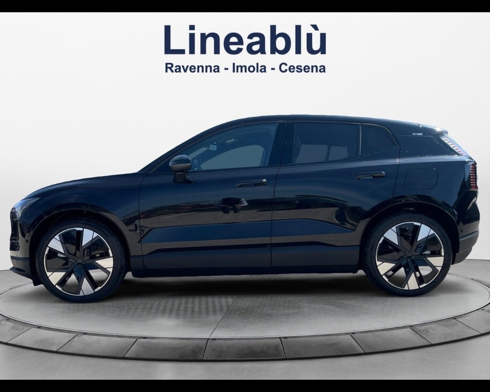 Volvo EX30 nuova a Ravenna (2)