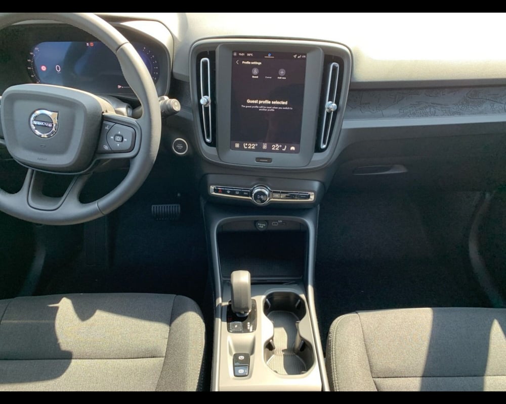 Volvo XC40 nuova a Ravenna (10)