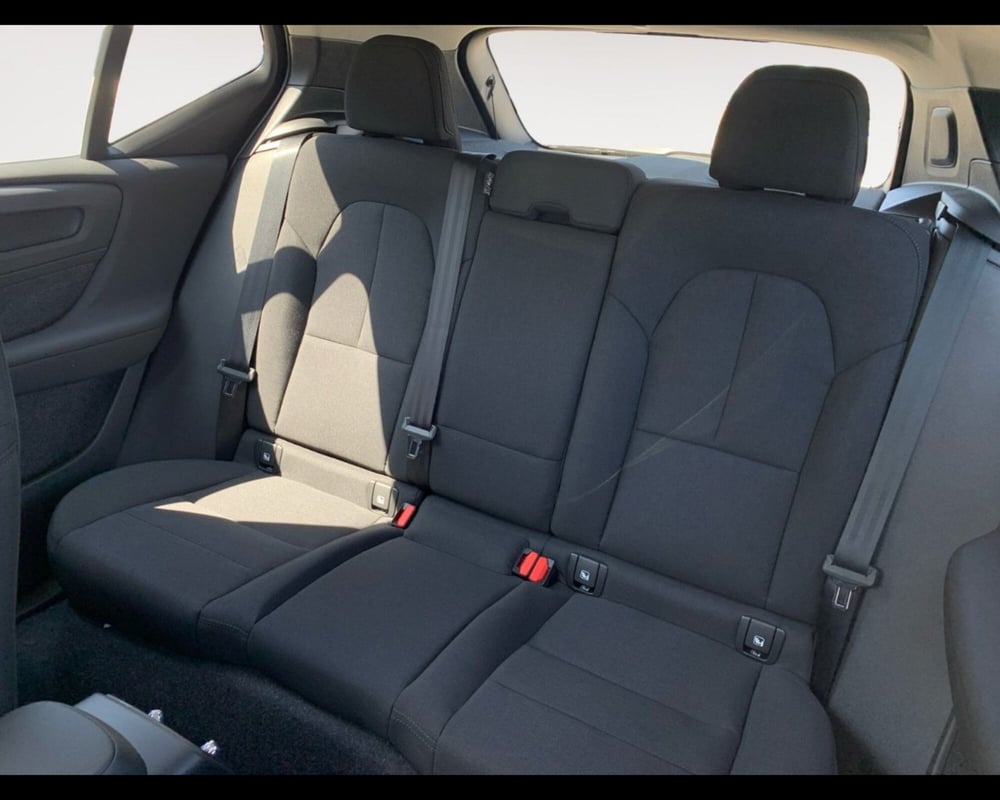 Volvo XC40 nuova a Ravenna (11)