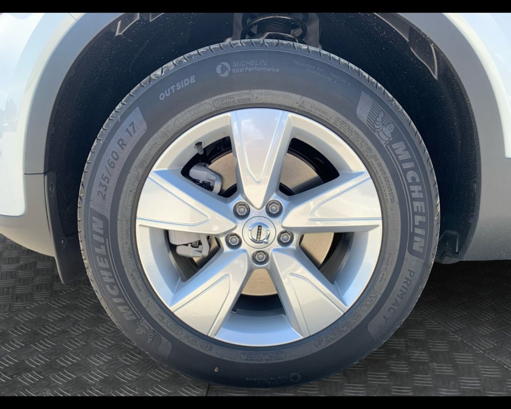 Volvo XC40 nuova a Ravenna (9)