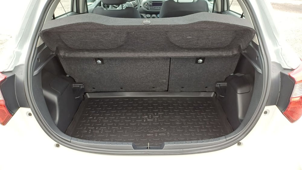 Toyota Yaris usata a Padova (8)